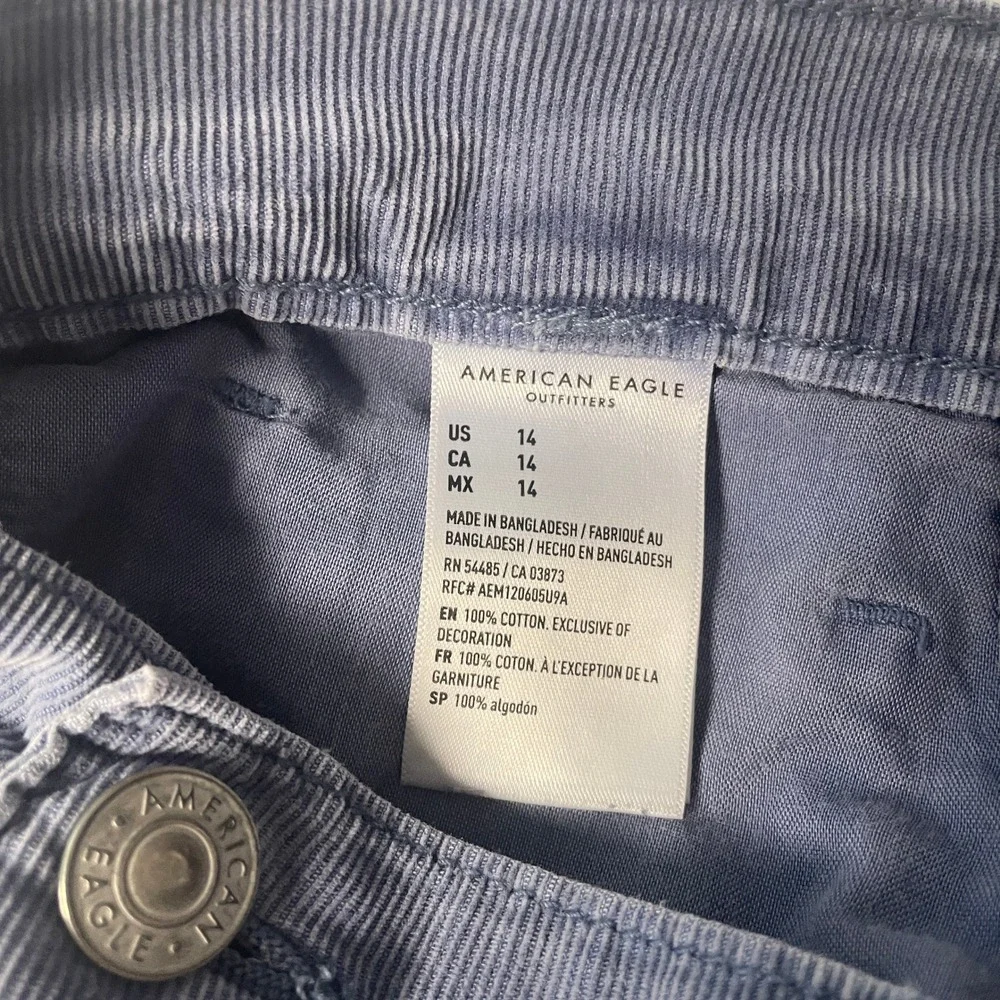American Eagle 90s Boyfriend Corduroy Shorts 14 Blue Boho Retro Grunge Carpenter